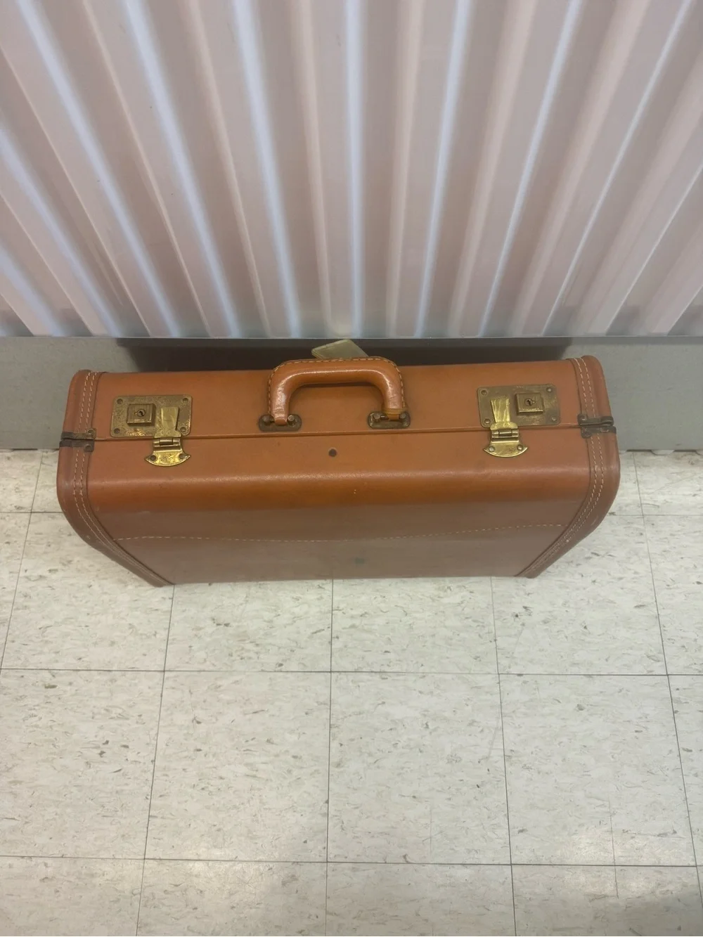 Classic Tan Leather Briefcase - Vintage Style